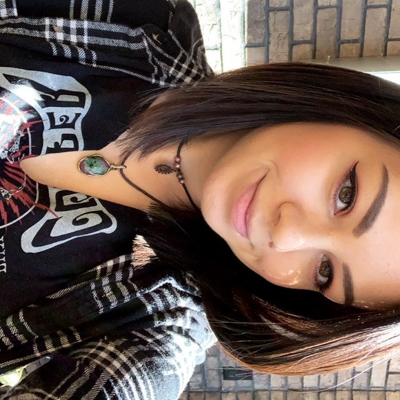 Meet your Posher, Samantha - Picture 1 of 1